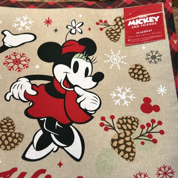 Disney Winter Wishes set of four Mickey and Minnie Mouse placemat. - Picture 4 of 11